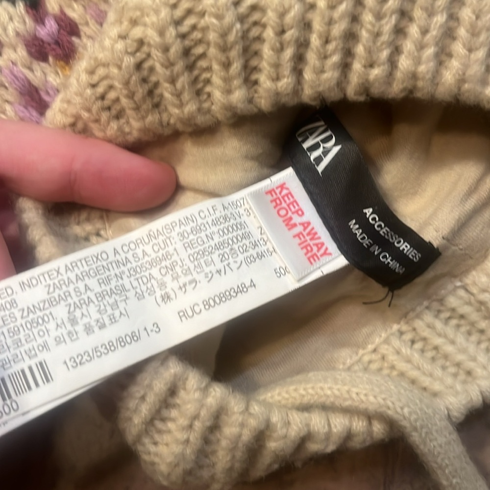 Winter hat. - Picture 2 of 2